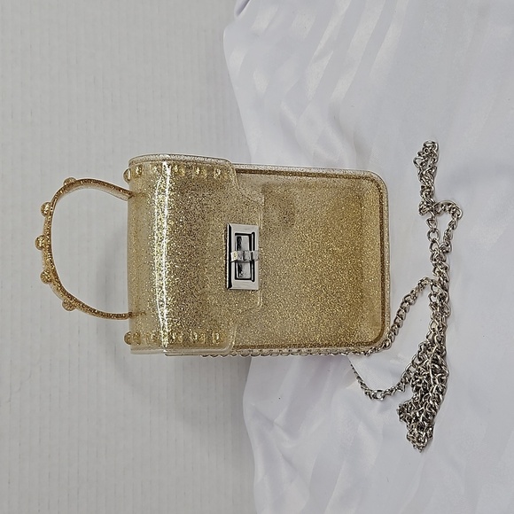 SPARKLE GOLD PLASTIC HANDBAG -GOLD SPARLE WITH SILVER CHAIN STRAP - Picture 1 of 8